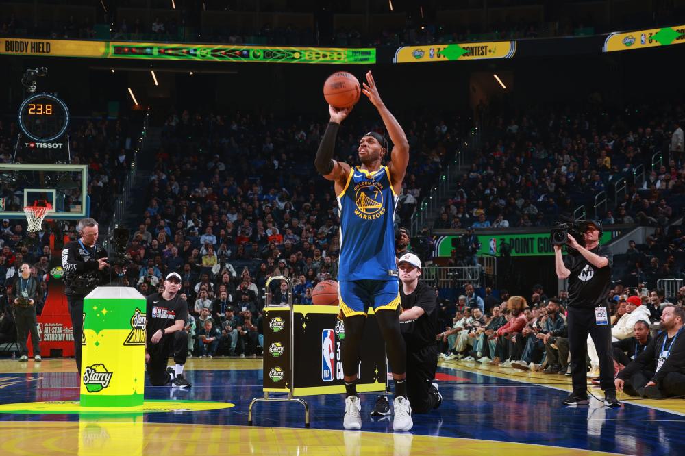 无奈输球！VJ·埃奇库姆21投9中&罚球4中4 空砍26分6板2助1帽（仍难挽败局！VJ·埃奇库姆21投9中、罚球4罚全中，空砍26分6板2助1帽）